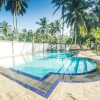 Отель Yoho Villa Golden Waves, фото 8
