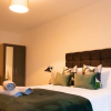 Отель Livestay - 2 Bed Apartment Free Parking Heathrow, фото 14