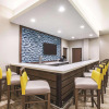 Отель La Quinta Inn & Suites by Wyndham Wichita Northeast, фото 11