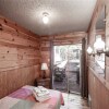 Отель Sleeping Bear, 2 Bedrooms, Front Deck, Midtown, Sleeps 6, фото 7