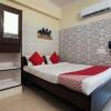 Отель OYO 12984 Hotel Karwees Inn, фото 6