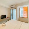 Отель Cozy Stay Studio At Tamansari Iswara Apartment, фото 5