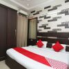 Отель Galaxy by OYO Rooms, фото 12