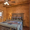Отель Elevated Cabin Bordering Smoky Mountain Nat'l Park, фото 3