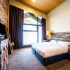 Отель Mt Buller Chalet Hotel & Suites, фото 7