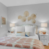 Отель Carriage House ~4br/3.5ba ~ Sleeps 8~ Public Beach Access!, фото 6
