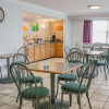 Отель Quality Inn & Suites, фото 19