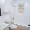 Отель Explore Pearl 2br/2ba Near DT and Riverwalk, фото 9