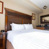 Отель Silverado Lodge - 1 BR Suite, King Bed & Pool View by RedAwning - Save 20% on 7+ Nights!, фото 5