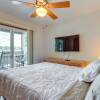 Отель Waterfront Osage Beach Condo w/ Spacious Balcony, фото 7