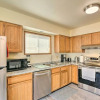 Отель Modern Anchorage Townhome: 8 Mi to Downtown!, фото 3