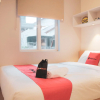 Отель RedDoorz Plus near Manggarai Station 3, фото 1