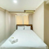 Отель Modern And Homey 1Br At Kebagusan City Apartment, фото 2
