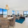 Отель Shoreline Nine Penthouse With Ocean Views в Таллбаджерах