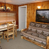 Отель Triple R Cottages: 5 2 Bedroom Cabin, фото 2