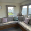 Отель Captivating 2-bed Caravan in Clacton-on-sea, фото 5