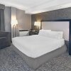 Отель Holiday Inn Express Hotel & Suites Calgary, an IHG Hotel, фото 4