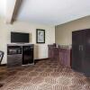 Отель Quality Inn & Suites, фото 21