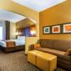 Отель Comfort Suites, фото 6