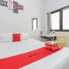 Отель RedDoorz Plus @ K23 Rungkut Madya, фото 15