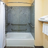 Отель Holiday Inn Express & Suites Cleveland, фото 4