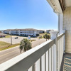 Отель Oak Island Condo - Walk to the Beach!, фото 1