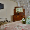 Отель Underground Bed and Breakfast, фото 2