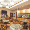Отель La Quinta by Wyndham Portland Airport, фото 5