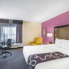 Отель La Quinta Inn & Suites by Wyndham Hartford - Bradley Airport, фото 15