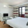 Отель Villa Bellamar: Large Heated Private Pool, Walk to Beach, WiFi, Car Not Required                    , фото 7