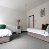 Отель Contractor & Leisure & En-Suite Bathrooms & Free Parking, фото 7