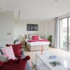 Отель Luxurious Hammersmith Apartment в Лондоне