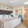 Отель Salt Beachside Resort - Private Apartments by Holiday Management Company, фото 4