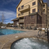 Отель Red Hawk Townhomes by Summit County Mountain Retreats, фото 23