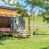 Отель Sunset Cabins at The Oaks Woodland Retreat, фото 6