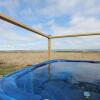 Отель Blue View Cabin 3A with Hot Tub, фото 9