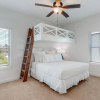 Отель New Home 3br/2.5br w/ Kayak Access Sleeps 9, фото 7