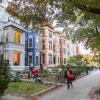 Отель Charming 2BD in Hip Neighborhood - 3 Blks to Metro, фото 8