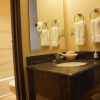 Отель Luxury Inn And Suites, фото 7
