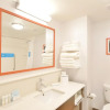 Отель Hampton Inn & Suites Menomonie-UW Stout, фото 10