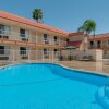 Отель Vagabond Inn Bakersfield North в Бейкерсфилде