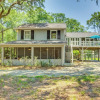 Отель Pet-friendly Edisto Island Home: Near State Park!, фото 1