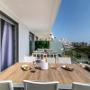 Отель Newly Built 3-Bdrm Luxury Apt W/ Stunning Sea Views, фото 3