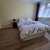 Отель Elegant Home in Dagenham with free wi fi & free parking, фото 11