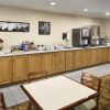 Отель Country Inn & Suites by Radisson, Grinnell, IA, фото 8