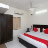 Отель A-one By OYO Rooms, фото 3