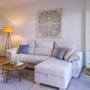 Отель Modern and Spacious Condo Steps From the Beach, фото 3