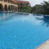 Отель Jiyeh Marina Resort Hotel & Chalets в Хазмиехе