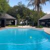 Отель The Orca, Bryanston Entire 4 Bed House, фото 2