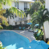 Отель Coral Reef Apartments, фото 12